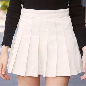 Brandy Melville Skirts | Euc Brandy Melville J Galt Pleated Off White Mini Skirt